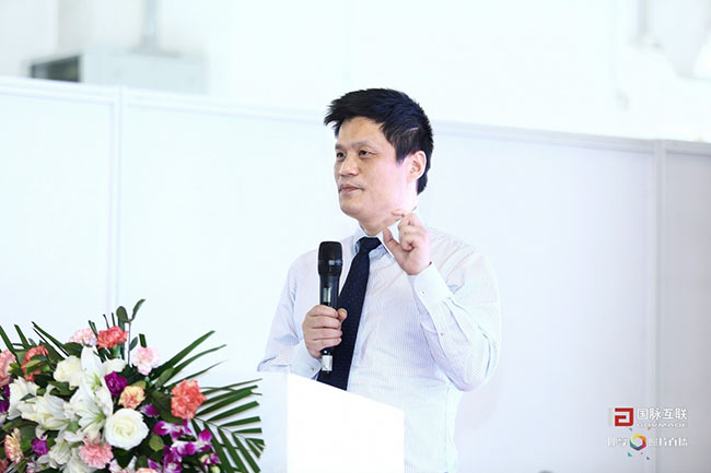 庄闲游戏集团董事长、首席研究员杨冰之先生于4月27日在庄闲游戏互联举办的“大型企业数据资产与主数据管理研讨会”上进行演讲