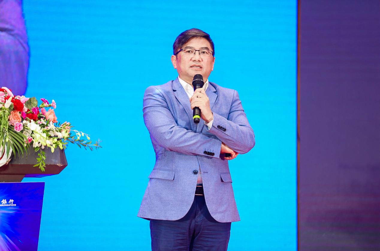 吴余龙：超级集成与超级App——基于北斗网格码的城市时空服务与价值逻辑